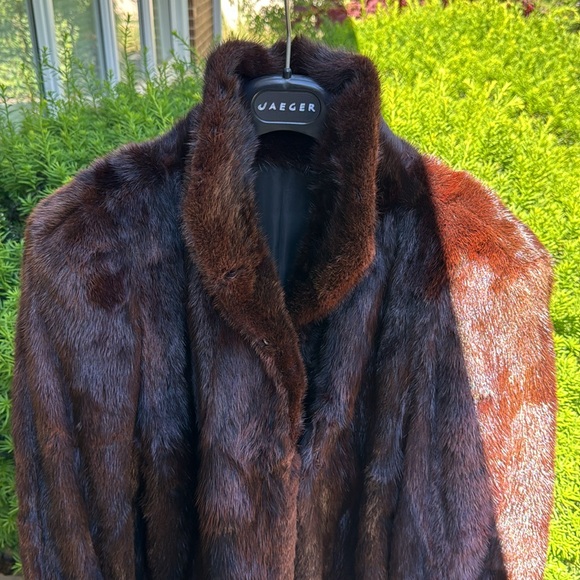 Fur coat (mink) - Picture 7 of 10